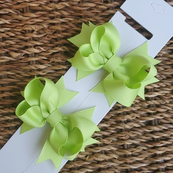 NWT Boutique Layered Pigtail Bows Set of 2 - Picture 1 of 3